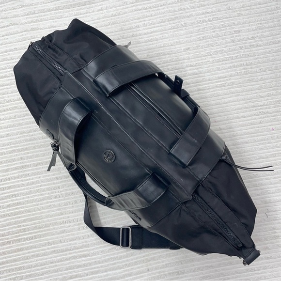 Lululemon Carry Me Om Tote Duffle Bag - Picture 8 of 12